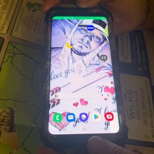 Like new Samsung galaxy s9 att it’s unlock ..